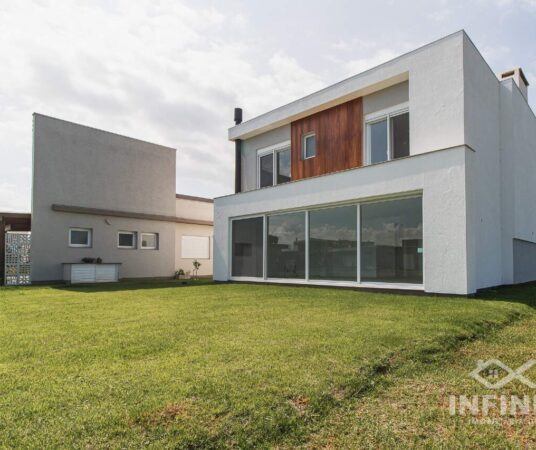 Casa à venda no Reserva das Águas: