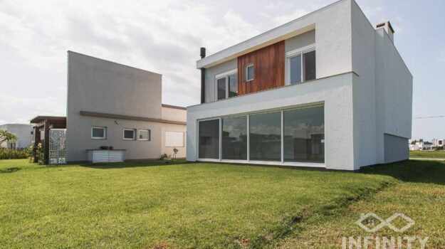 Casa à venda no Reserva das Águas: