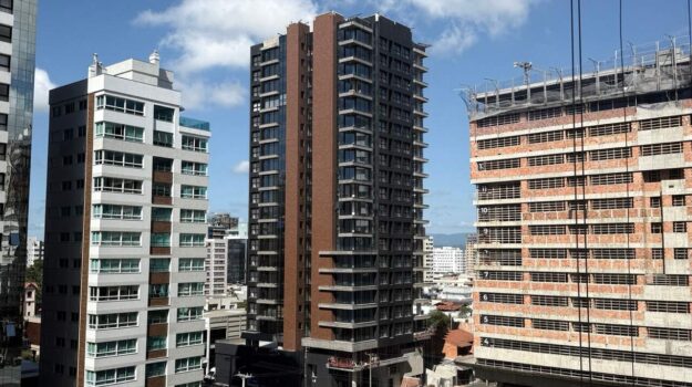 Apartamento à venda no Centro: