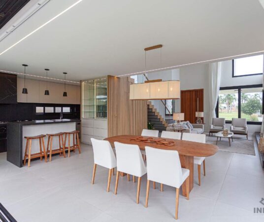 Casa à venda no Ilhas Park: