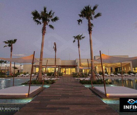 Terreno à venda no Ilhas Park: