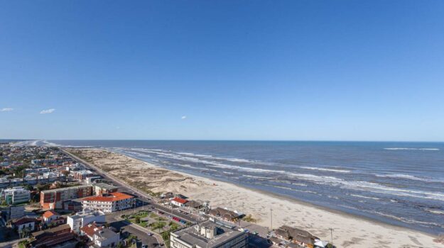 Apartamento à venda no Centro: Apartamento à venda no Centro: