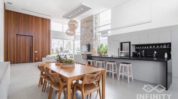 Casa à venda no Ocean Side: