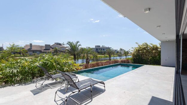 Casa à venda no Ocean Side: Casa à venda no Ocean Side: