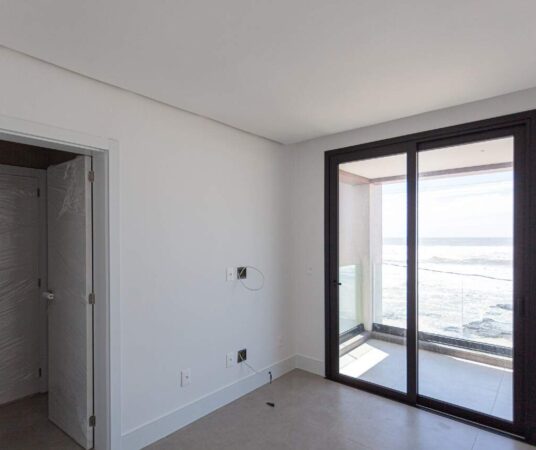Apartamento à venda no Praia Da cal :