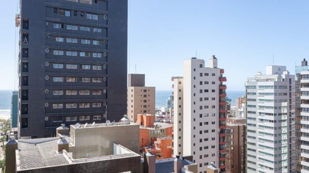 Apartamento à venda no Centro: Apartamento à venda no Centro: