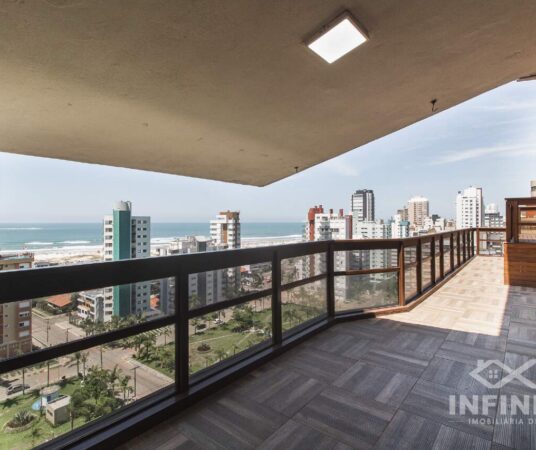 Cobertura à venda no Praia Grande: