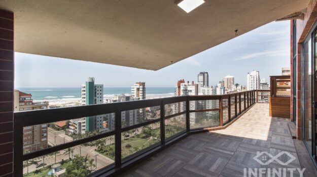 Cobertura à venda no Praia Grande: