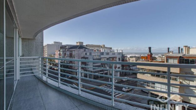 Apartamento à venda no Prainha: