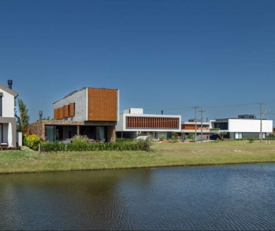 Casa à venda no Ilhas Park: