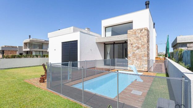 infinity-imobiliaria-Casa-em-Torres-Casa-Reserva-das-Aguas-Residencial-Venda-4141-44 infinity-imobiliaria-Casa-em-Torres-Casa-Reserva-das-Aguas-Residencial-Venda-4141-44