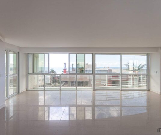 Apartamento à venda no Prainha: