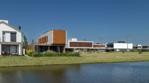 Casa à venda no Ilhas Park: