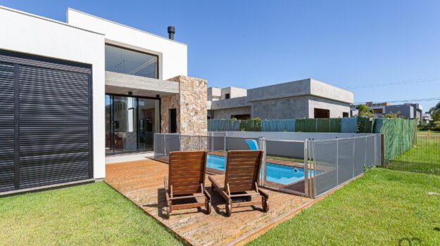 infinity-imobiliaria-Casa-em-Torres-Casa-Reserva-das-Aguas-Residencial-Venda-4141-46 infinity-imobiliaria-Casa-em-Torres-Casa-Reserva-das-Aguas-Residencial-Venda-4141-46