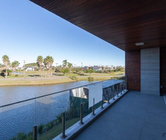Casa à venda no Ilhas Park: