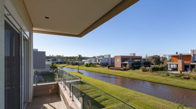 Casa à venda no Reserva das Águas: Casa à venda no Reserva das Águas: